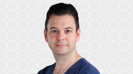 Dr Daniel Stott, Obstetrician & Gynaecologist