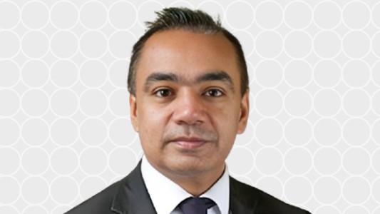 Prof. Suks Minhas, Urologist