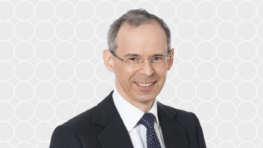 Mr Alastair MacKenzie Ross, Plastic Surgeon