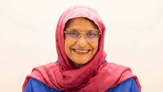 Prof. Amtul Carmichael, Breast Surgeon