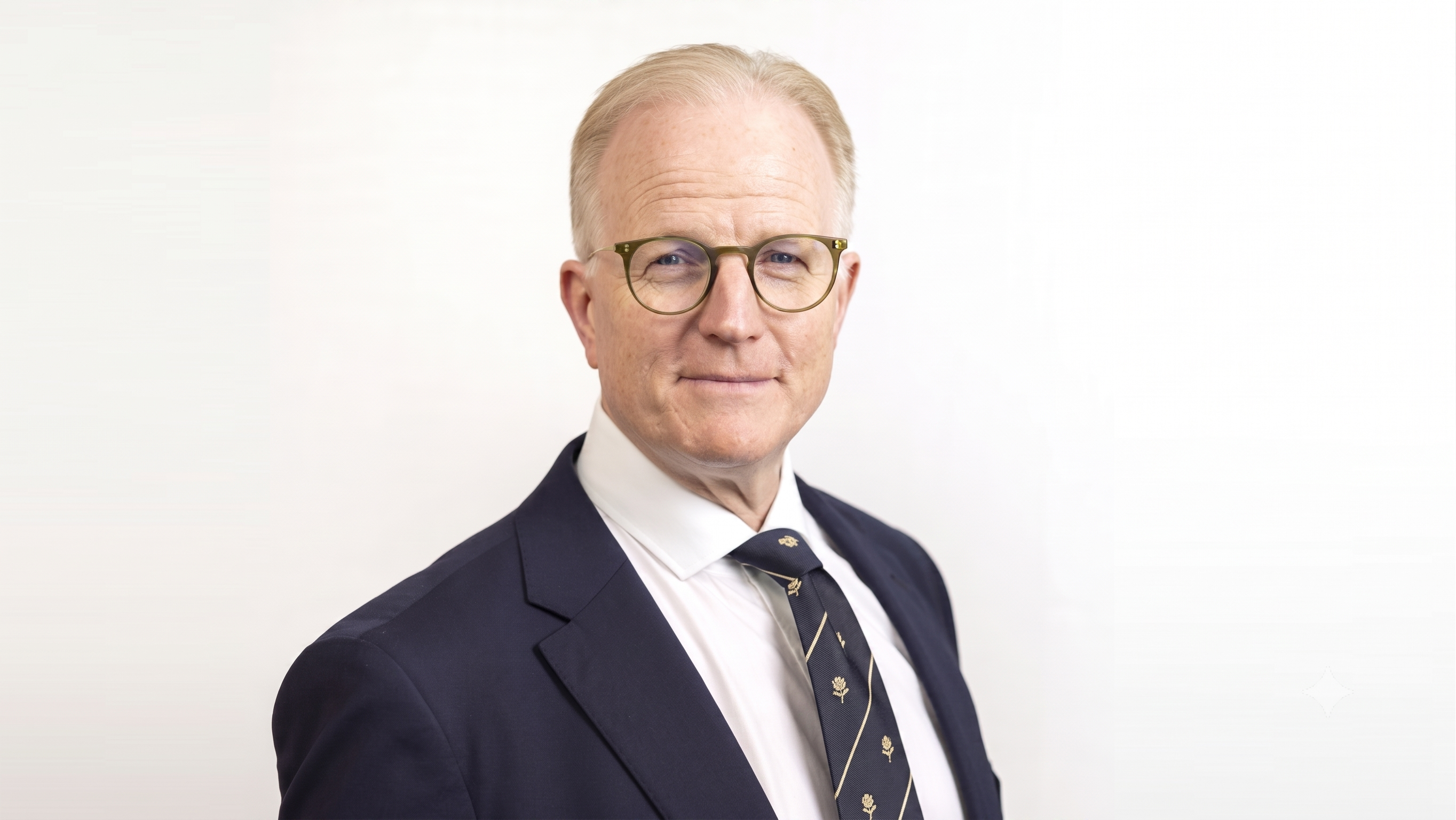 Mr Sean Molloy, Spinal surgeon