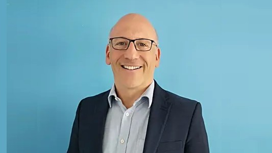 Mr Jonathon Olsburgh, Urologist