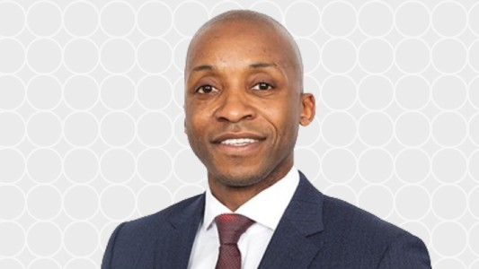 Mr Emeka Oragui, Orthopaedic Surgeon