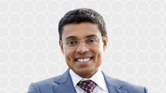 Dr Ravi Rajakariar, Renal Physician