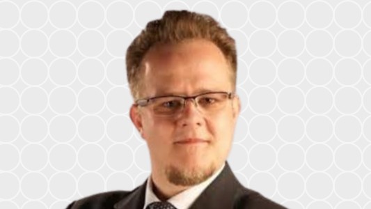 Dr Tomas Madura, Plastic Surgeon