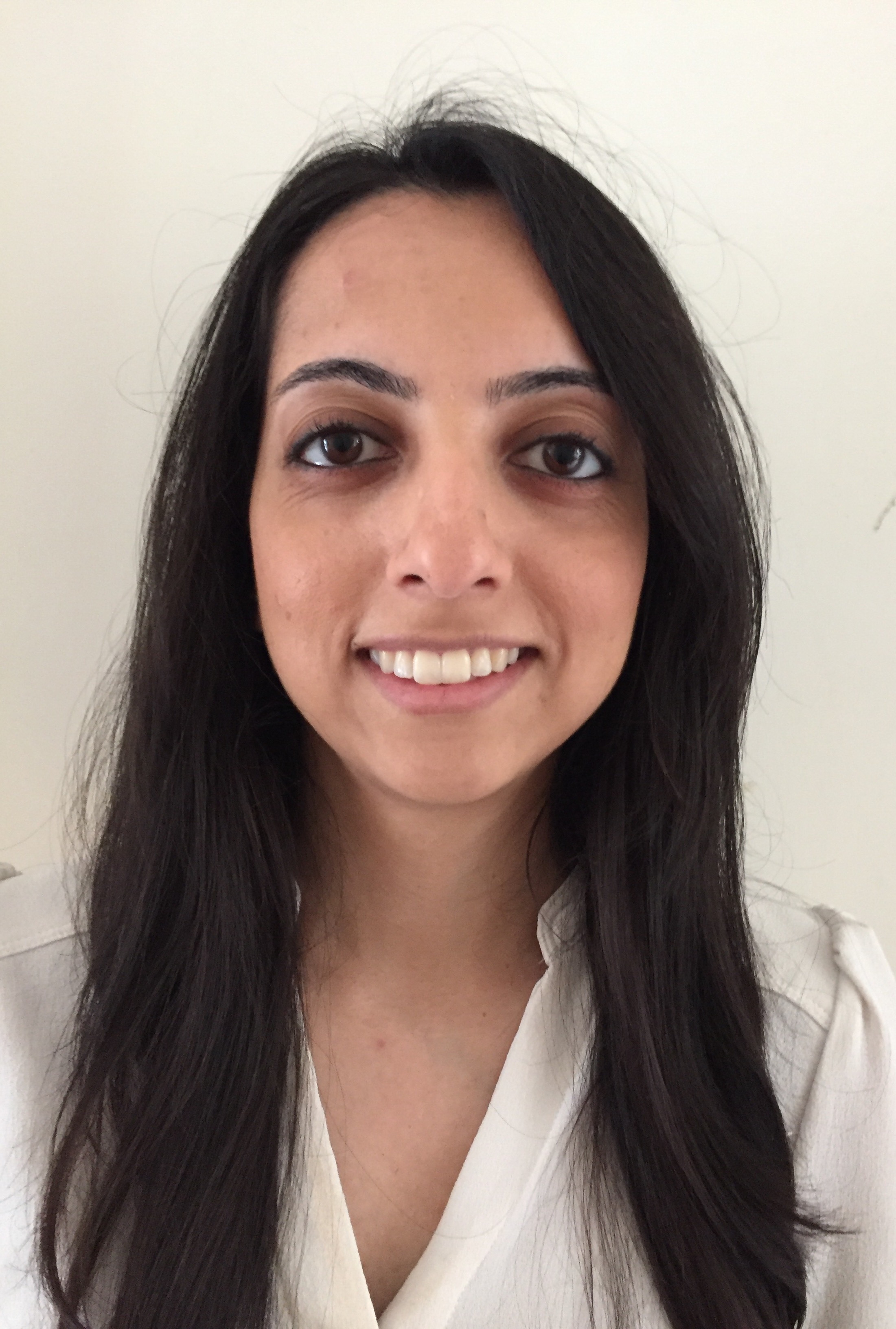 Dr Farzana Vanat, GP